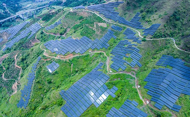 钙钛矿太阳能电池在光伏行业声名鹊起，钙钛矿光伏技术未来可期！