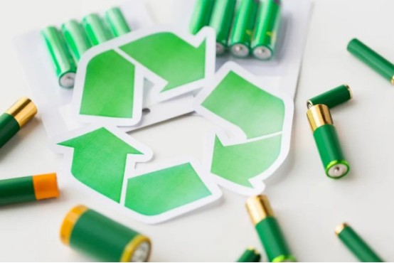 2022年12月国内废旧锂电池回收量共计24104吨！