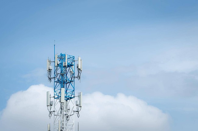 我国三大电信运营商2023数据出炉，全国5G用户已超13.7亿！